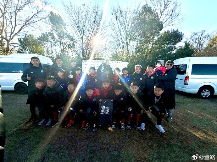  8戰(zhàn)全勝奪日本杯賽冠軍！中國(guó)足球小將發(fā)布感謝信