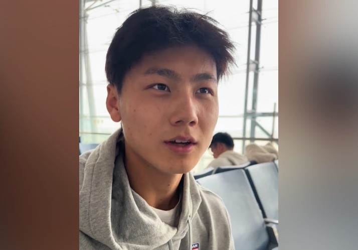  為何半場過后不久被換下？毛偉杰：兩條腿特別緊，李導(dǎo)怕我受傷