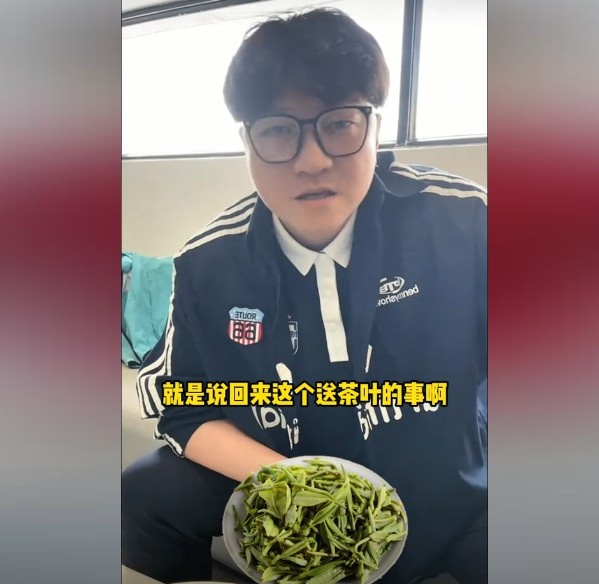  趙鵬：不太清楚賈秀全要球員買茶葉的段子，但這在現(xiàn)實(shí)中也正常
