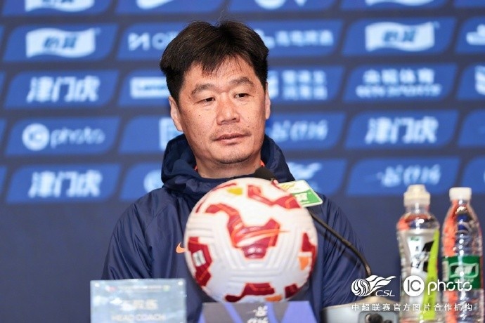  李霄鵬：希望明天比賽能打出一些新的東西，取得一個好的結(jié)果
