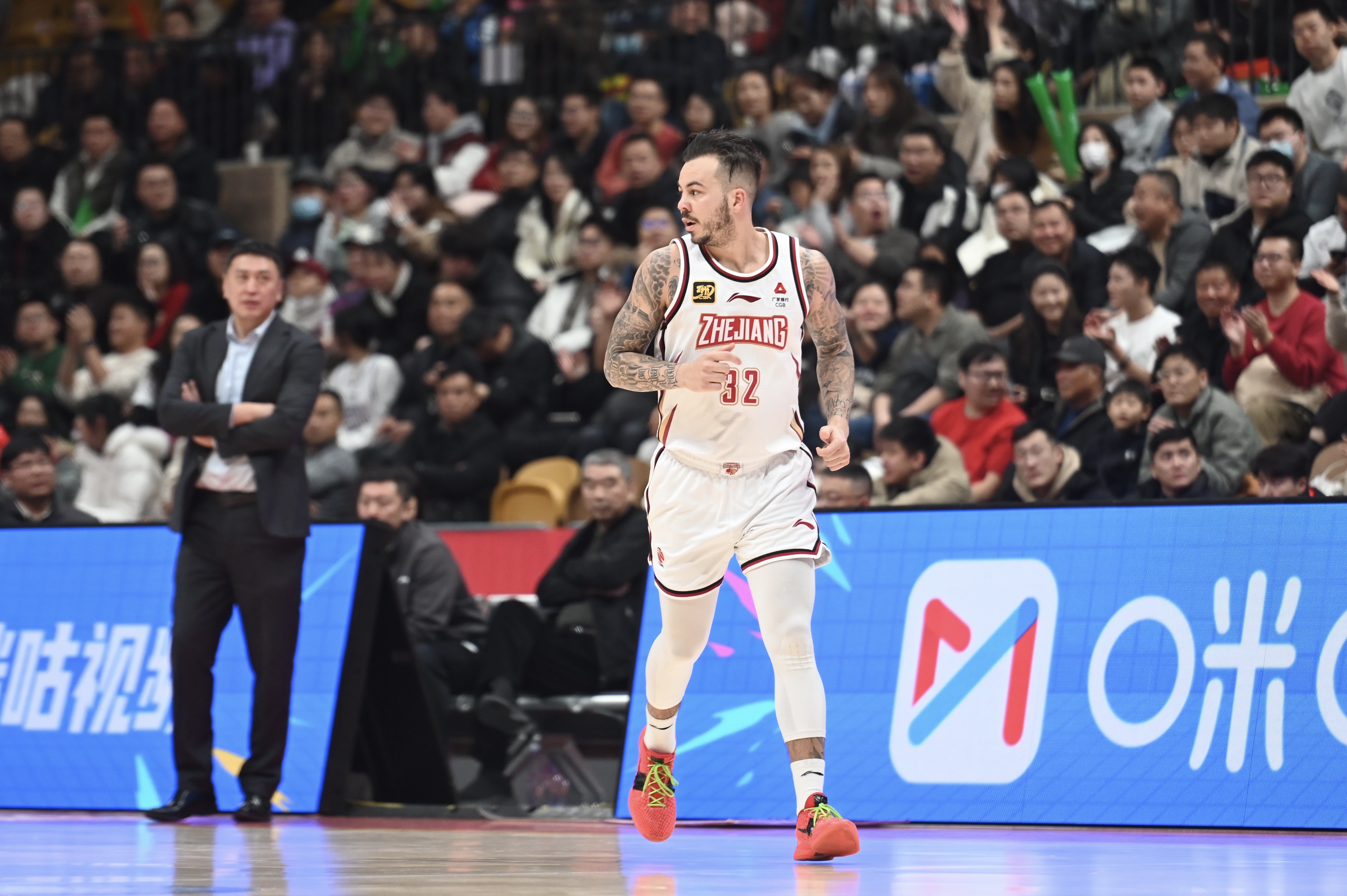  得分爆炸力！約克23中13得34分2板8助4斷 三分11中6